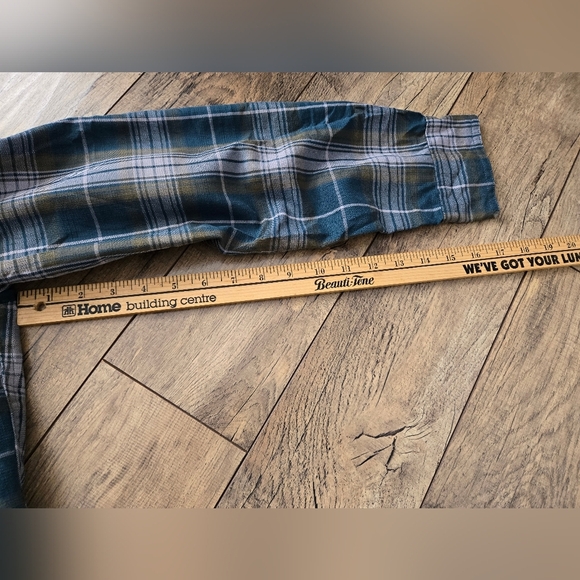 L. L. Bean Men's Medium Blue Polyester Plaid Shirt - Picture 8 of 13